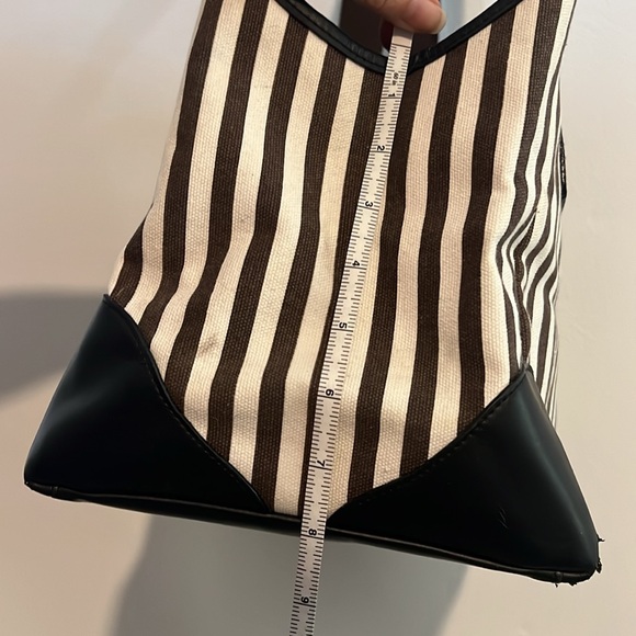 Henri Bendel pet tote - Picture 8 of 12